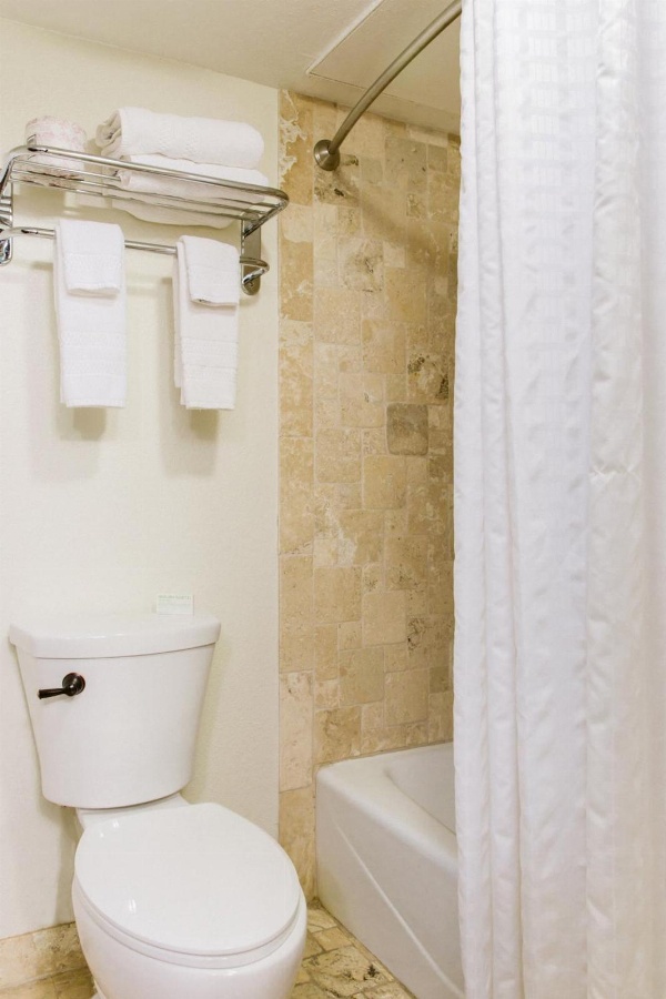 Hillside Boutique Hotel image 3